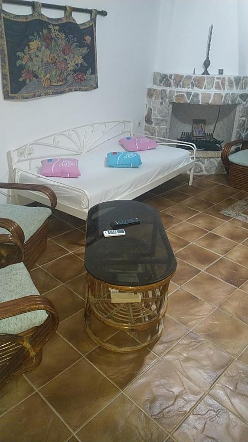 Το Πετρινο Villa Agia Marina Mikrolimanou Екстериор снимка